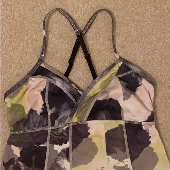 lululemon full eagle tank - Picture 4 of 7